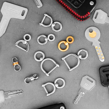 

Titanium Stainless Steel Spin 360 Degree Rotation Key Ring Luxury Car Keychain Horseshoe Buckle Chain Creativity Gift Wholesale