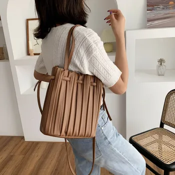 

Crossbody Bags for Women 2020 Fashion One Shoulder Bucket Mobile Phone Purse Messenger Bolsash