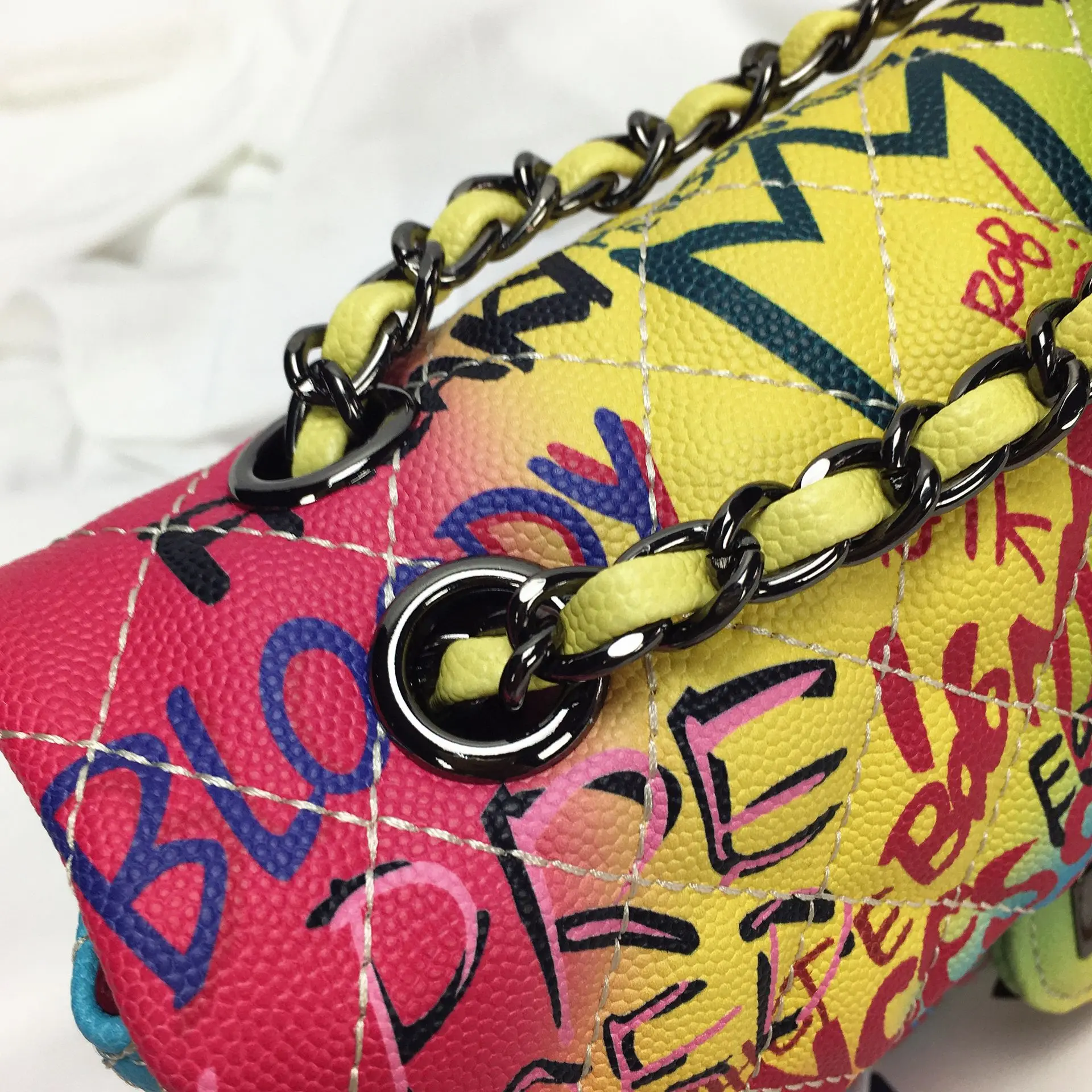 Женская поясная сумка с граффити, роскошная кожаная сумка на пояс, дизайнерская мини сумка через плечо для женщин, с клапаном, поясная сумка