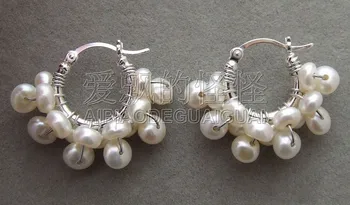 

E113012 Natural 4MM White Black Pearl Earrings-925 Silver Lever Back