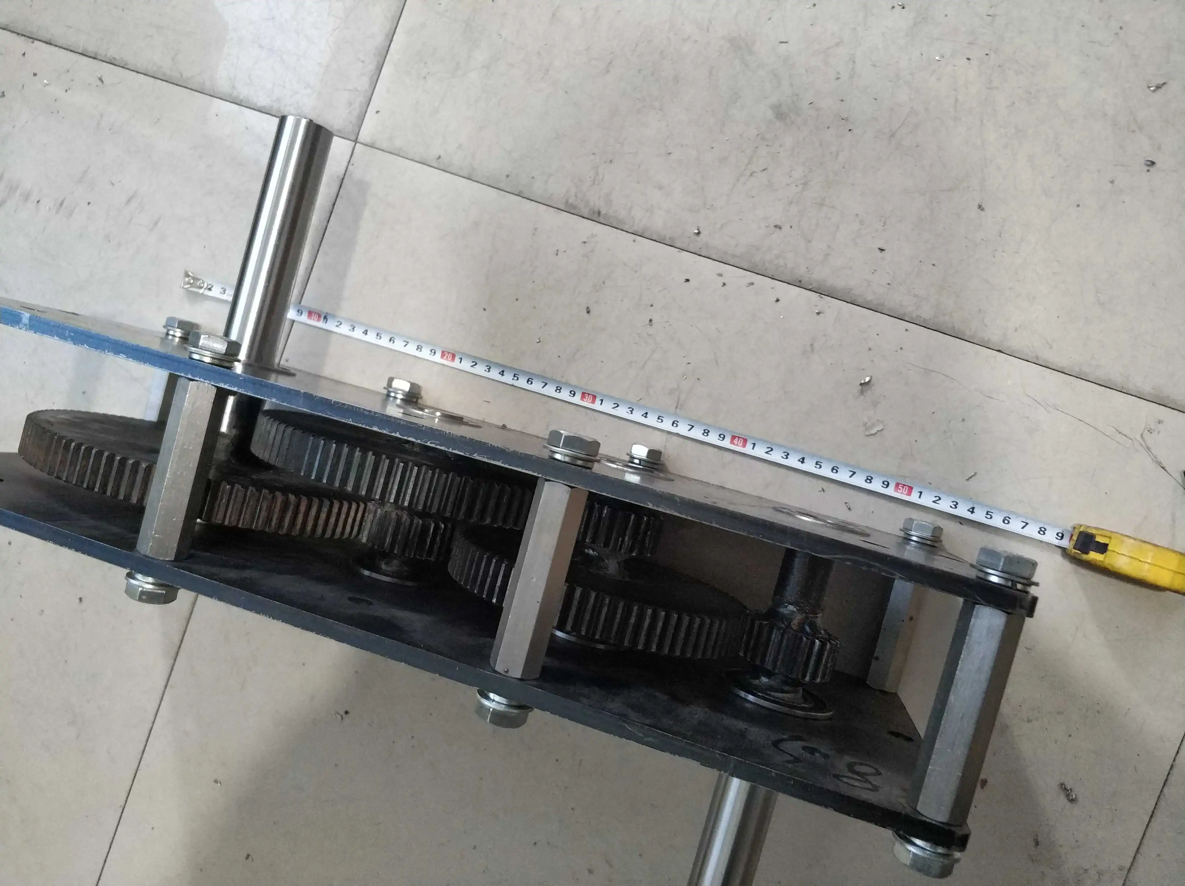 Hydraulic hand wind box foot increasing gear transmission metal 20KW power generator gearbox ratio 1: 45