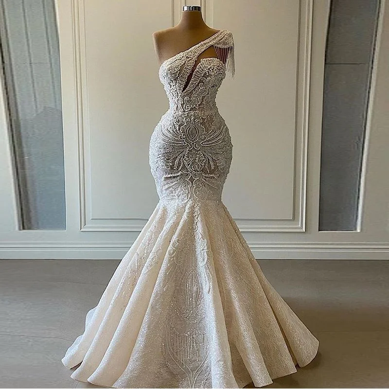 

One Shoulder Pearls Mermaid Wedding Dress Lace Appliques Tassel Bridal Gowns Custom Made Floor Length Vestido de novia