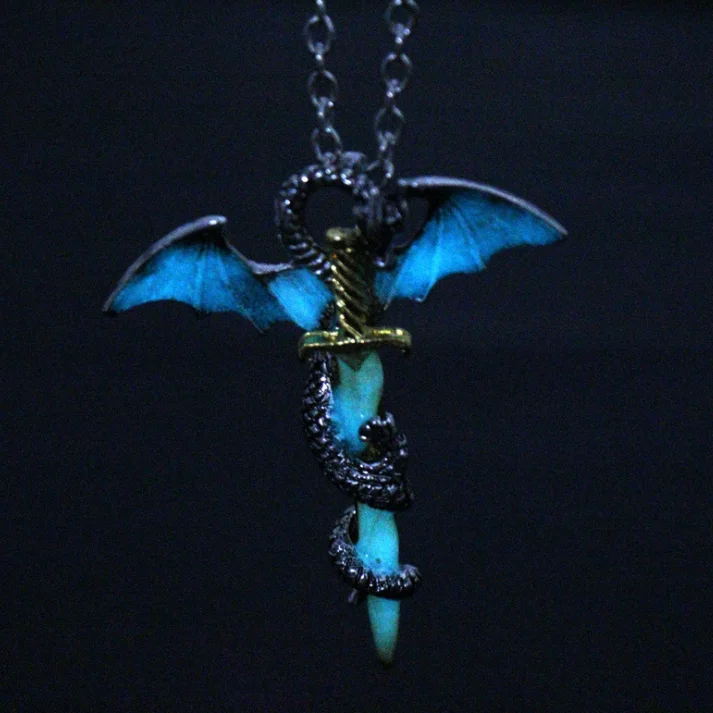 

100PCS Vintage Glow In Dark Necklace Sword Dragon Necklaces For Man Metal Animal Pendant Night luminous Fluorescence