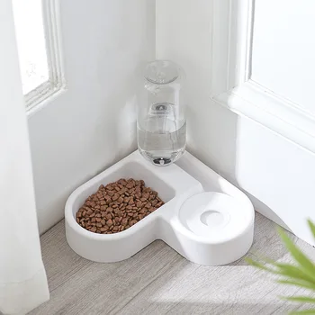 

Corner Dog Bowl in Small Medium Dogs Food Basin Cat Bowl Automatic Pet Feeder Bowl Save Space Cats 500ml Bottle Drinking Kitten