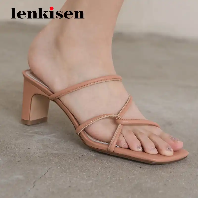 narrow shoes for girls