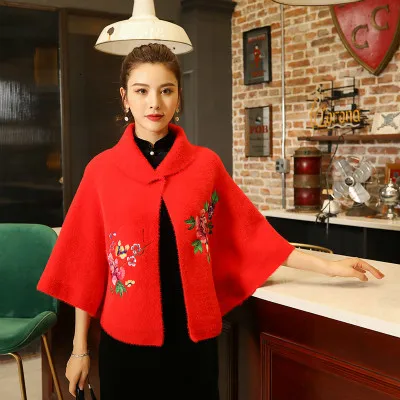 red qipao shawl Шэн Коко шаль Cheongsam вышивка Qipao шаль летучая мышь рубашка плащ Китайская традиционная одежда Восточный стиль Топы женские зимние - Цвет: red qipao shawl