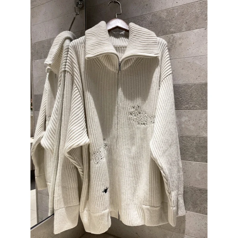 

Autumn winter long-sleeved knit cardigan women's lapel sweater zipper design Bee embroidering Cashmere + wool cardigan jacket