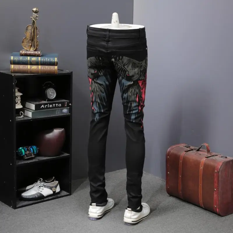 Koop джинсы Mannen Mode Lente Bloem Afdrukken Heren джинсы облегающие повседневные уличные джинсы Broek Mannen Kleding homme