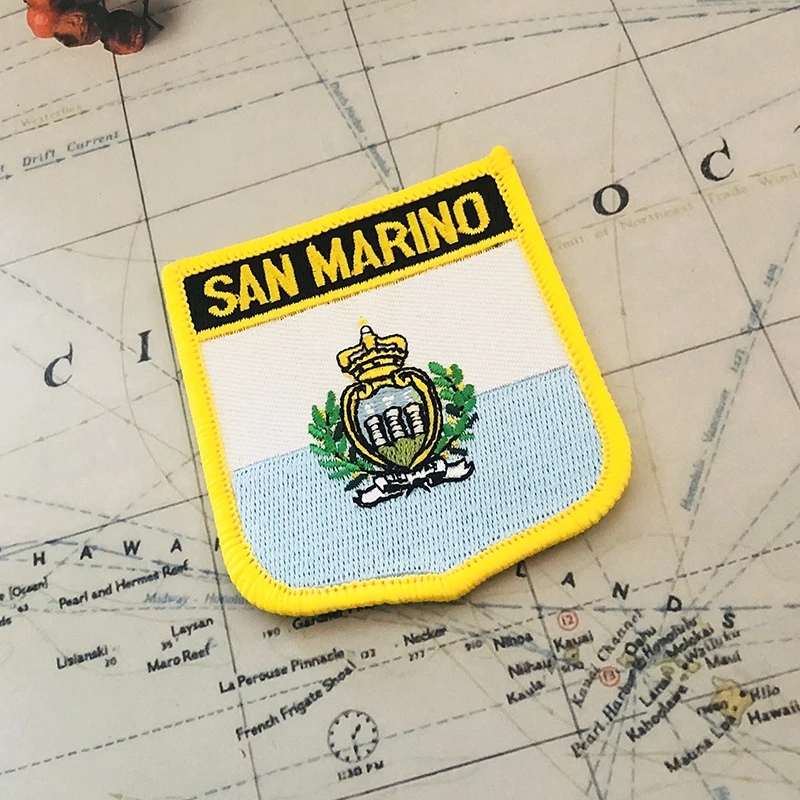Patch Bandiera Finlandia termoadesive e da cucire da | Arem Italia