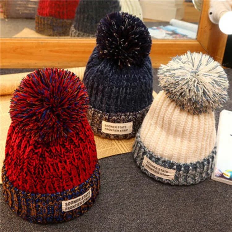 Новые осенние/зимние женские утолщенные и флисовые вязаные шапки шляпки из шерсти с шариками модные и теплые