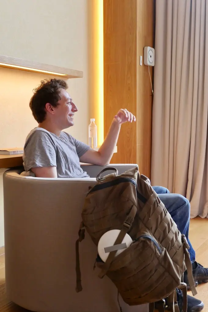 CleanseBot World's First Bacteria Killing Robot UV Sterilizers Mite Killer Smart Robot for Home Travel Household (36)