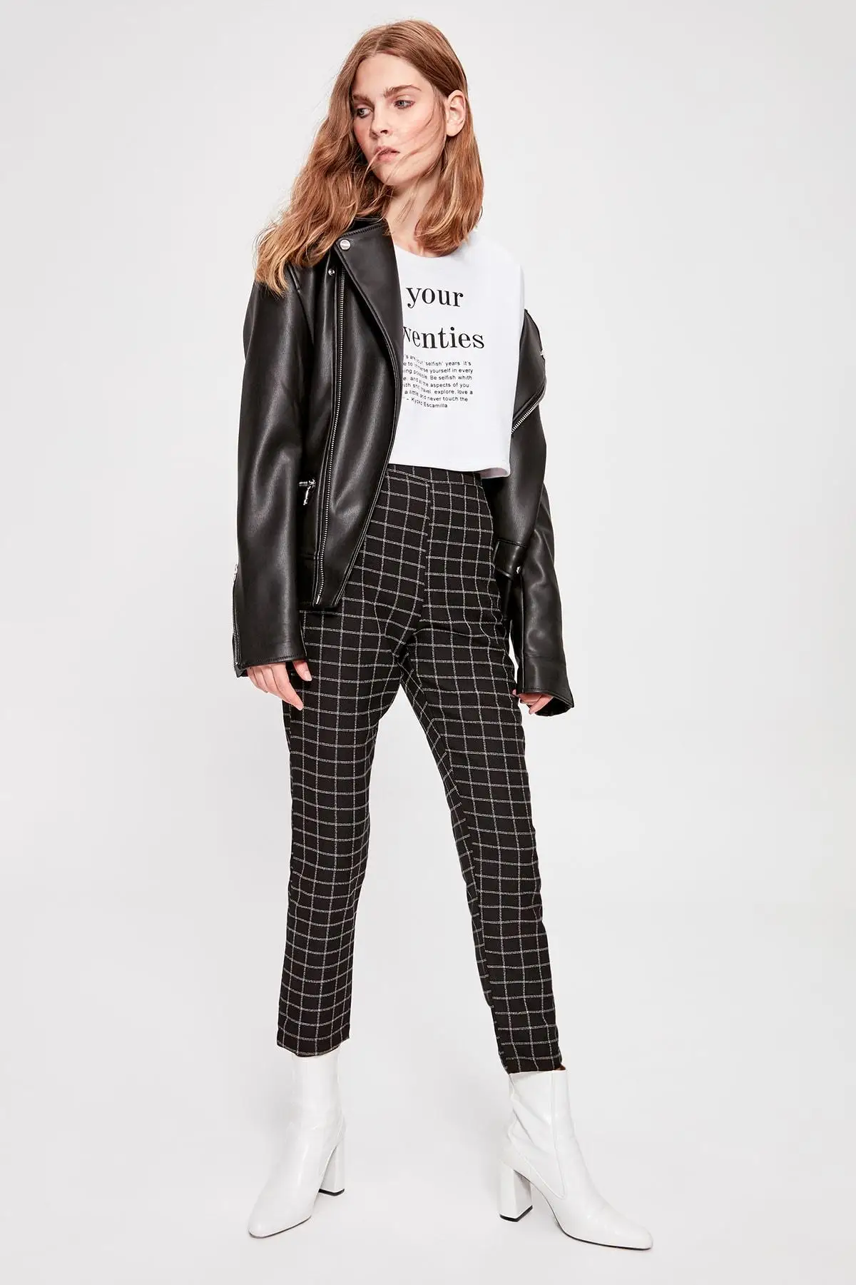 Trendyol черные клетчатые брюки TWOAW20PL0103