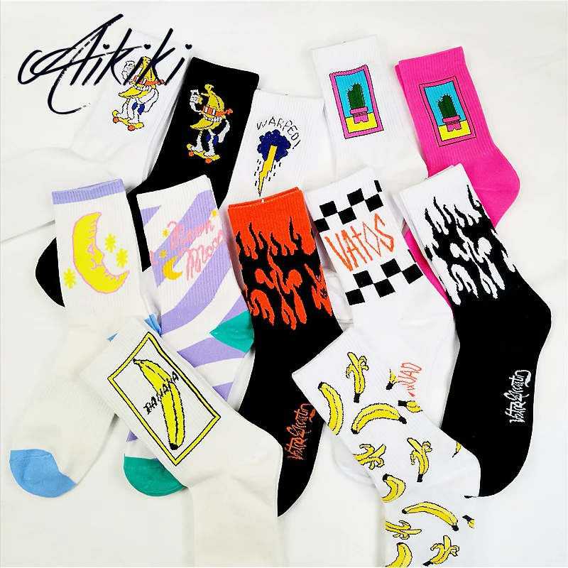 

2pcs/Pair Japanese Style Harajuku Street Hip Pop Socks Unisex Fun Women's Socks Happy Skateboard Flame Ladies Socks