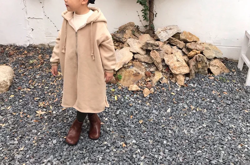 Детские куртки, длинные плащи для маленьких мальчиков и девочек детские пальто с капюшоном для мальчиков верхняя одежда для маленьких девочек, плотные теплые куртки для девочек