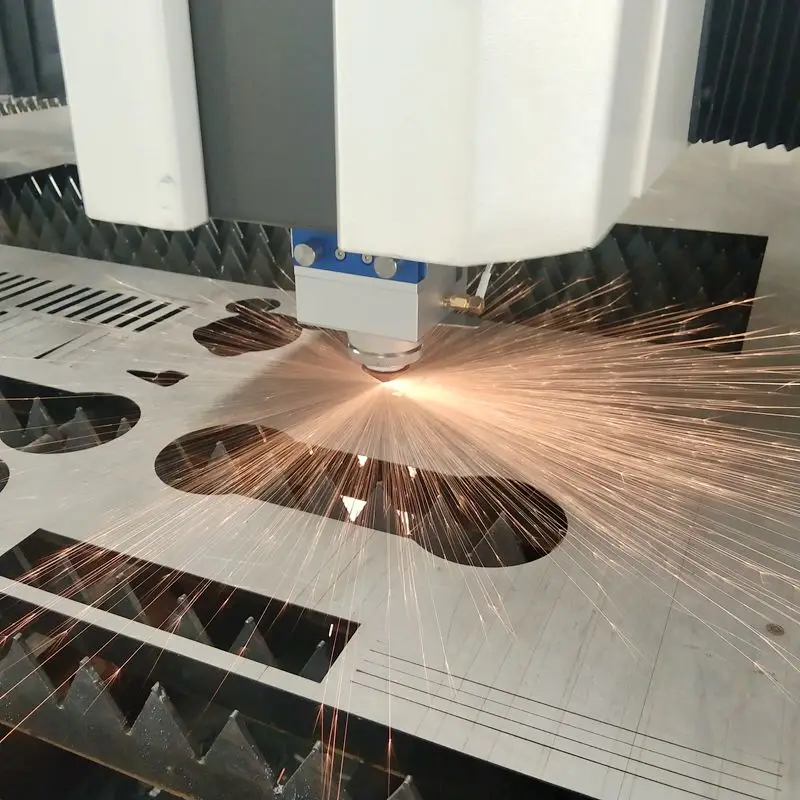 CNC углеродистая сталь из нержавеющей стали лазерный луч режущий аппарат 4000*2000 мм 1000 Вт