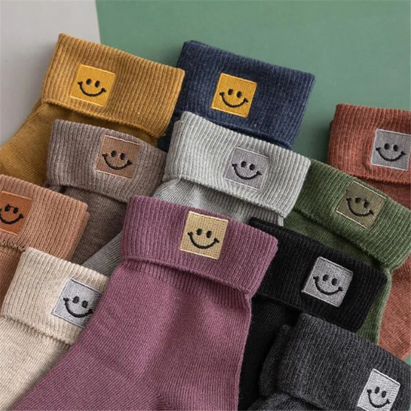 New Socks Winter Autumn Embroidery Square Face Cotton Women's Socks Funny Lovely Smile Face Socks Autumn Fashion Cartoon Socks