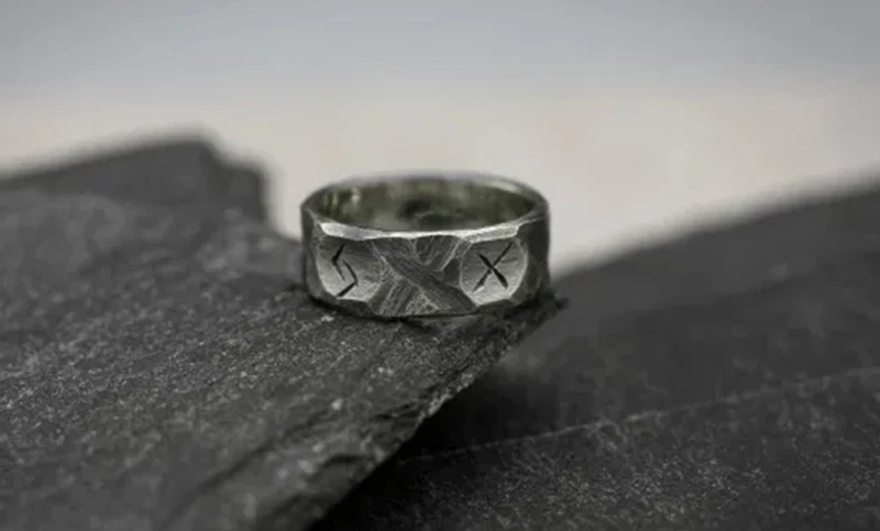 Cool Stuff Stainless steel Odin Norse Viking Amulet Rune Couple rings For Men Women Words Retro Jewelry free shipping OSR708 - Image 3