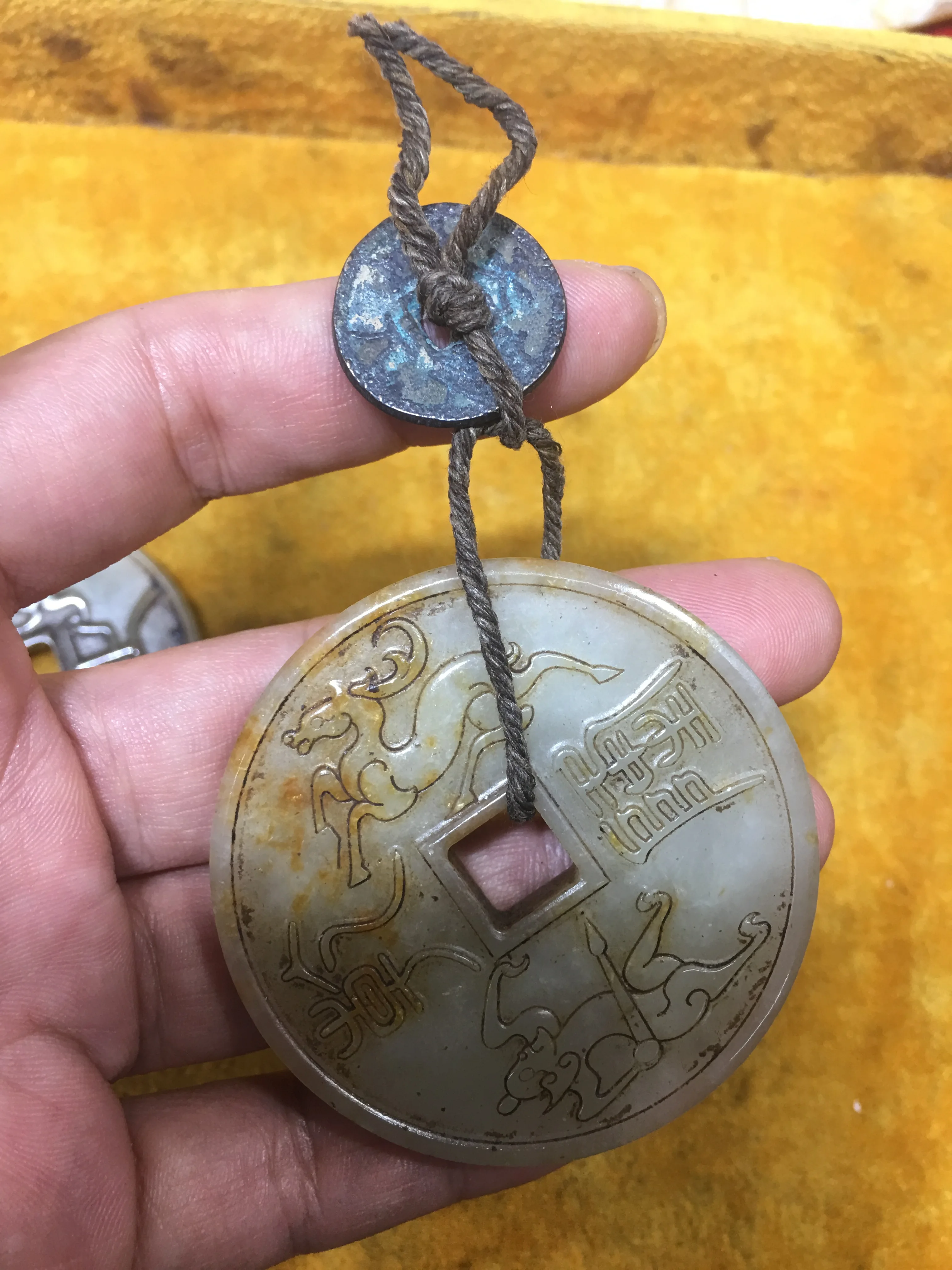 Настоящее сокровище коллекционный китайский Хотан старый нефрит Форма монета