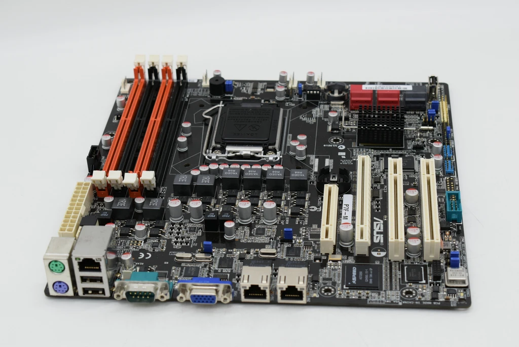 Для ASUS P7F-M Intel 3420 чип Серверная материнская плата 1156 поддерживает i3 i5 оригинальная подержанная материнская плата
