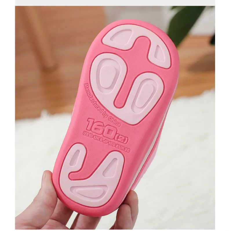 Детские хлопковые тапочки; коллекция года; тапочки для мальчиков и девочек; новые милые детские тапочки с Минни Маус; сезон зима