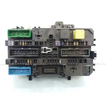 

13145017 5DK00866930 Case Relays/Fuses Opel Astra H Sedan Enjoy