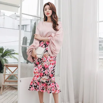 

High Quality Office Ol 2 Pieces Set 2019 Summer New Pink Lantern Sleeve Loose Shirt +printing Bodycon Mermaid Pencil Skirt Set