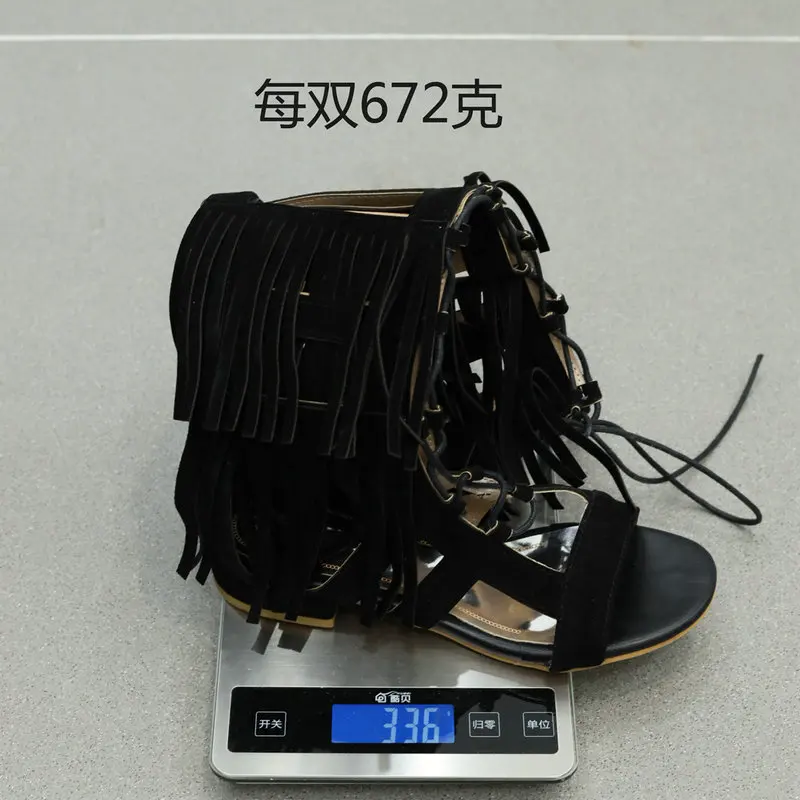 Летние женские ботинки до середины икры из флока в гладиаторском стиле на