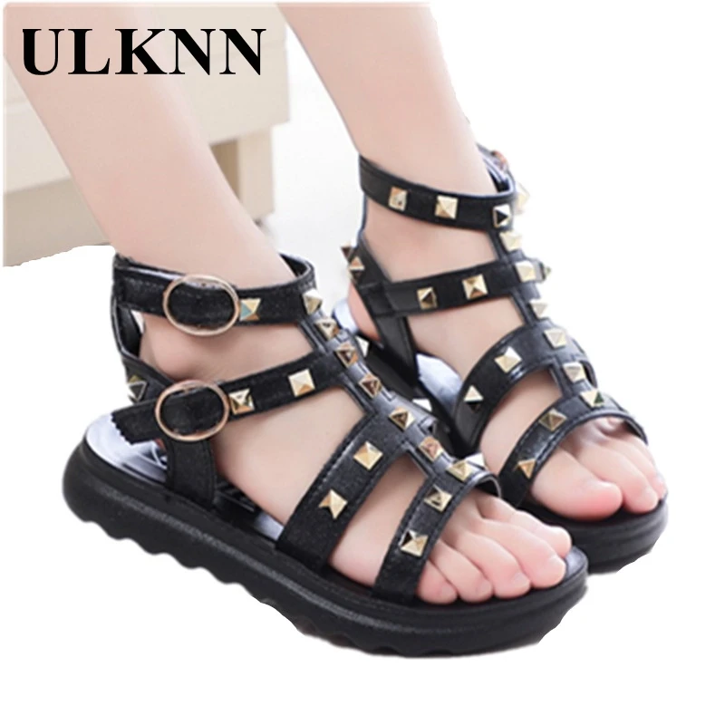 

Girls' Sandals 2023 Summer New Princess Shoes Children's Soft-soled Non-slip Middle-aged Children's Rivet Roman Shoes