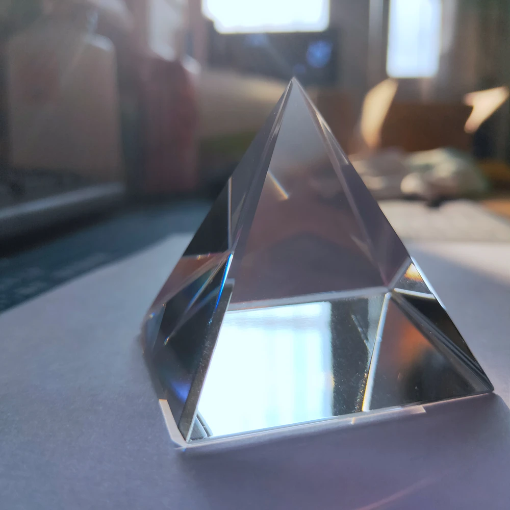 Rainbow Prism Optical Glass Crystal Pyramid 40mm Height Rectangular Pyramid Polyhedral Popularization Science Studying Student
