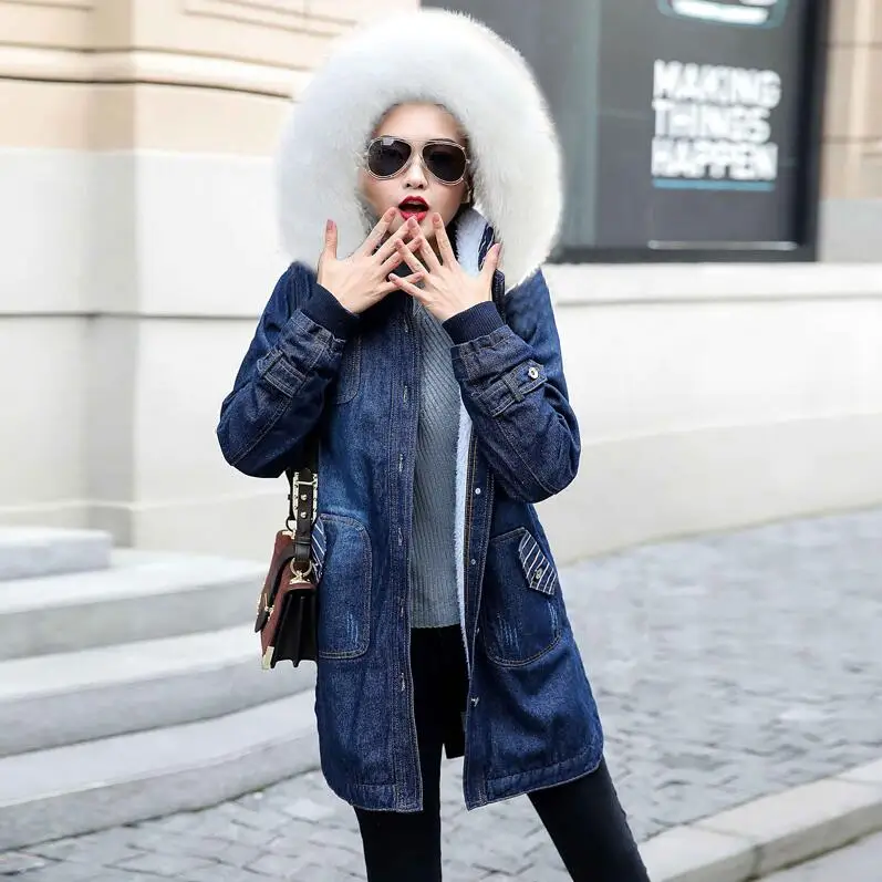 Европейская Женская зимняя джинсовая куртка с капюшоном, большой меховой воротник, джинсовая куртка, женская теплая шерстяная подкладка, джинсовое пальто для женщин, большой размер 5XL - Цвет: White fur