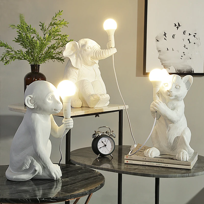 

Nordic Resin Animal Lamp LED Table Lights Monkey Tiger Elephant Modern Creative Simple Bedroom Bedside Home Decoration Ornaments