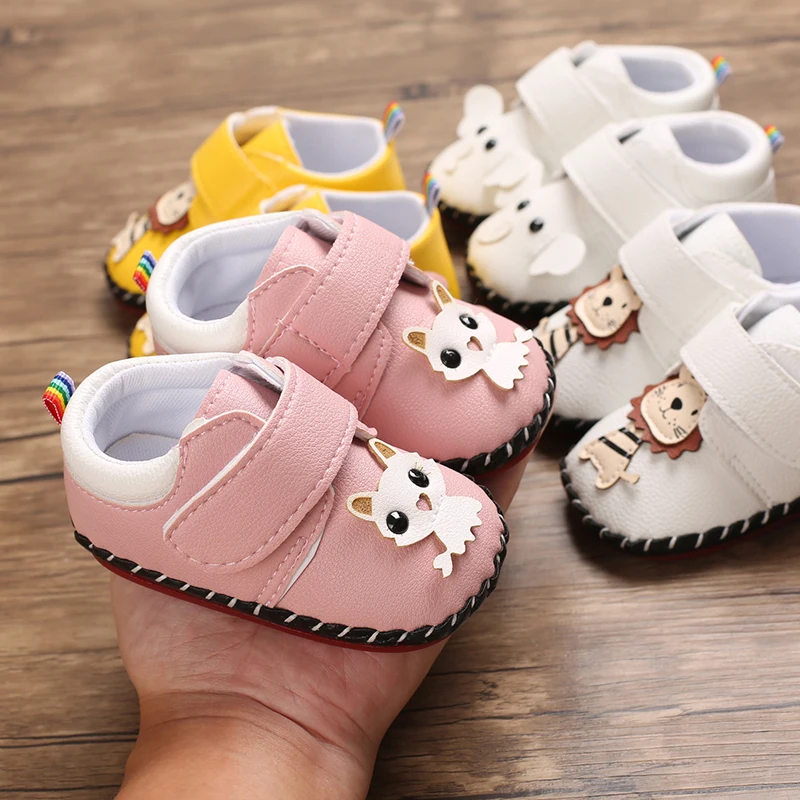 

Baby Toddler Cartoon Soft Leather Walking Pram Crib Shoes Unisex Prewalkers First Walkers with Non Slip Leather Sole