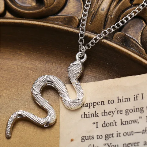 2021 Cool Snake Shape Rings for Women Silver Color Adjustable Crystal Cubic Zirconia Rings Party Bijoux Personality Jewelry
