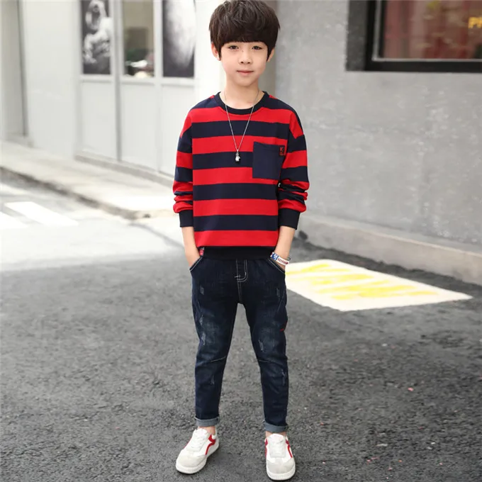 11990789850_1974348076