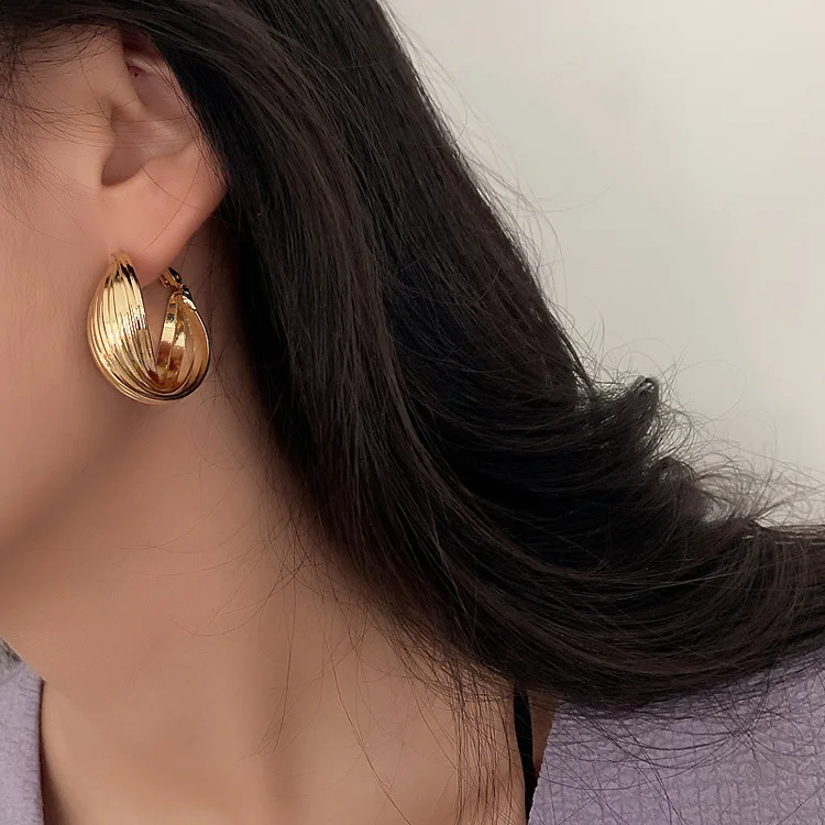 

Gold Hoop Earrings for Women 2020 New Fashion Stainless Steel Gold Geometric Earings for Pary Europe Krean Trendy Female Style