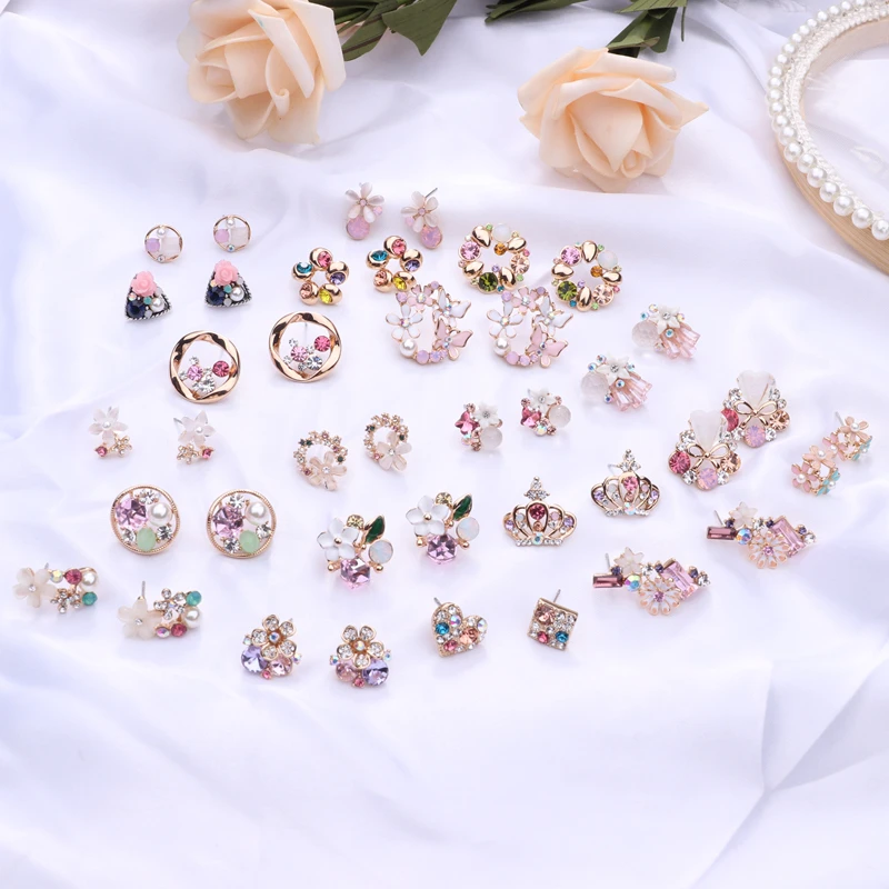

Korean Simulated Pearl Rhinestone Small Flower Stud Earrings Colorful Zircon Fashion Female Pendientes aretes de mujer brincos