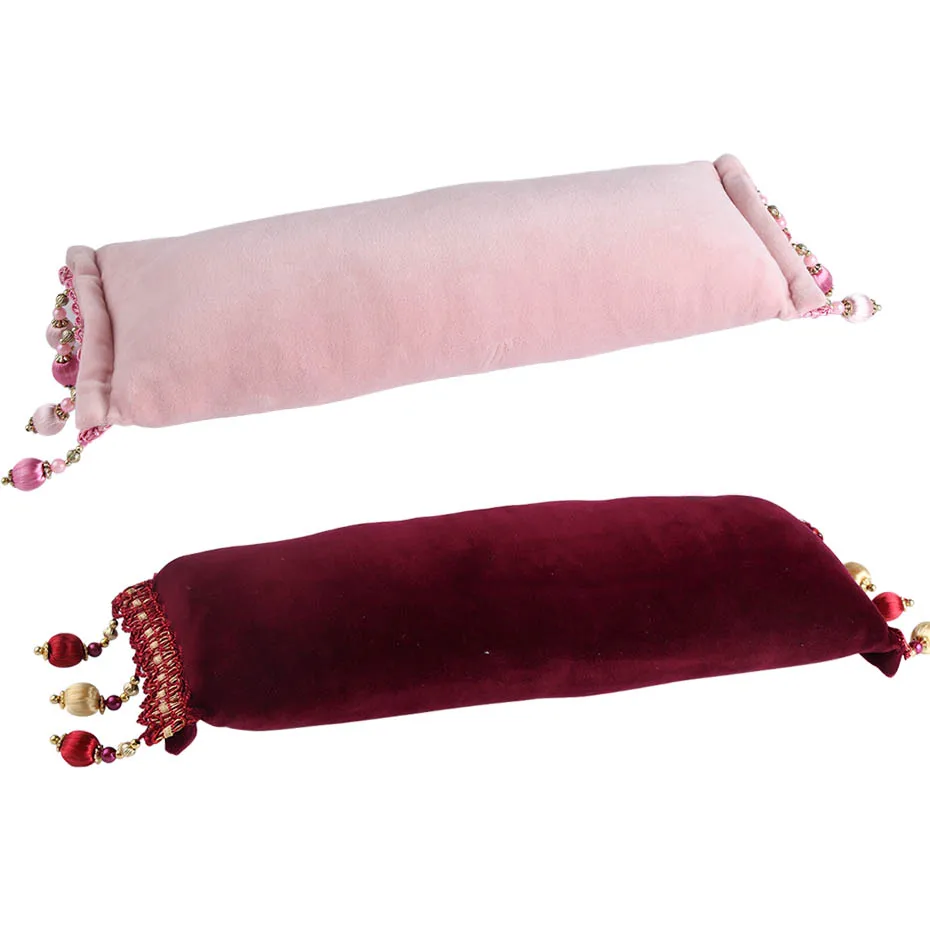 

1Pcs Soft Nail Art Hand Cushion Rest Pillow With Tassel Cotton Arm Rest Holder Salon Makeup Manicure Care Nail Art Equipment