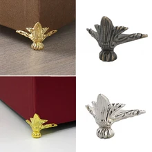

1PCS Exquisite Antique Wood Box Feet Leg Corner Protector Triangle Rattan Carved Decorative Bracket For Furniture Hardware