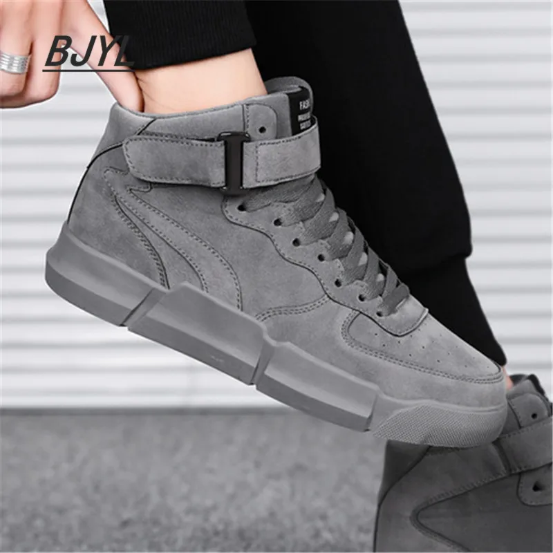 

New autumn and winter high-top men's shoes Korean fashion casual wild sports shoes students running tide shoes