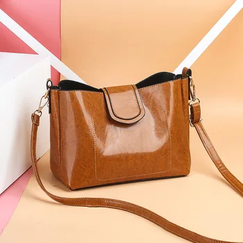 

Women's bag 2019 new fashion PU oil leather retro handbag fashion wild shoulder messenger bag