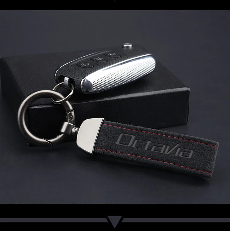 Porte-clés de voiture en cuir et en daim, Logo gravé en métal, tendance, pour Skoda octavia a7 3 vrs 2 mk2 mk3