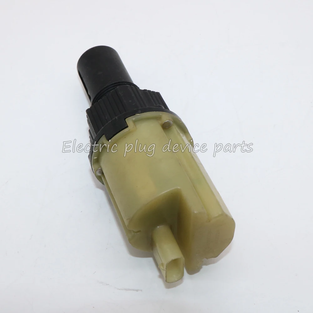 OEM 22876132 600-118 40097241 Front Drive Axle 4WD Actuator for  