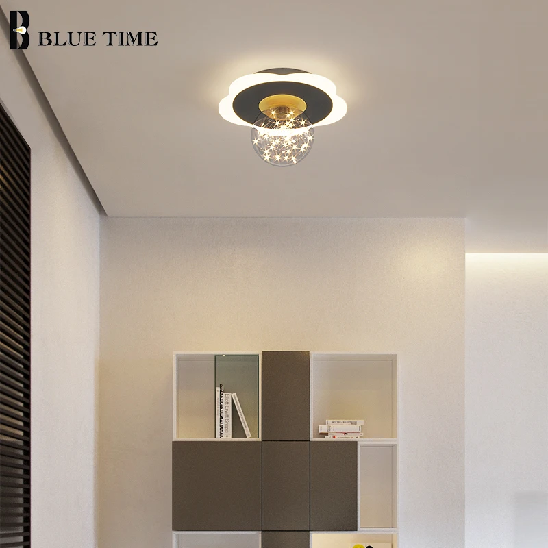 Рисунок 5 - Современный простой потолочный