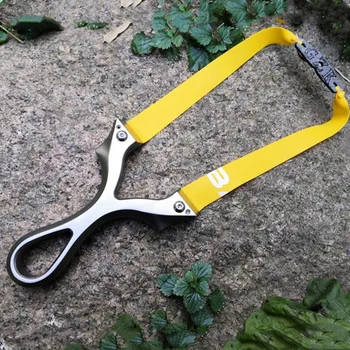 

The powerful U-shaped sight can accurately shoot the slingshot professional TC21 titanium alloy slingshot with flat rubber band