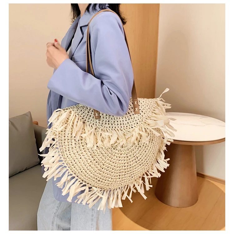 Women Woven Round Straw Shoulder Bag