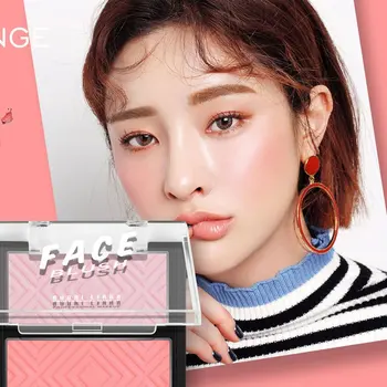 

Two-tone blush