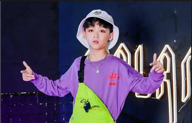 Purple Tshirt Детская танцевальная одежда в стиле хип-хоп для девочек и мальчиков, спортивная рубашка, топы, штаны на лямках, костюмы для бальных танцев, верхняя одежда - Цвет: Purple Tshirt