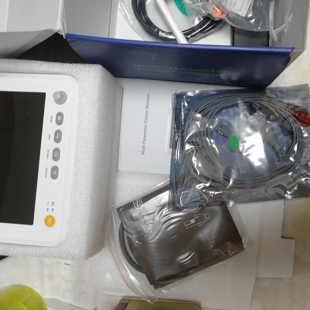 Медицинское оборудование 7 дюймов 6 параметров монитор пациента NIBP, Spo2, PR, ECG, RESP, TEMP мульти-параметры монитор пациента