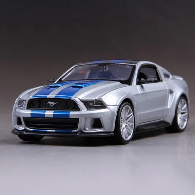 Серебристый 1:24 модель автомобиля игрушка Gt Meritor Tu Ford Mustang модель автомобиля из сплава Модель автомобиля украшение жизни автомобиль Детский подарок автомобиль - Цвет: Серебристый