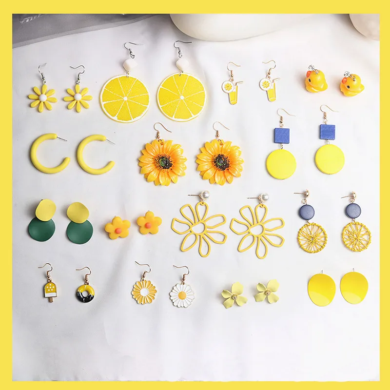 

2019 New Women Cute Stud Earrings Sweet Flower Earrings Fashion Jewelry Accessories